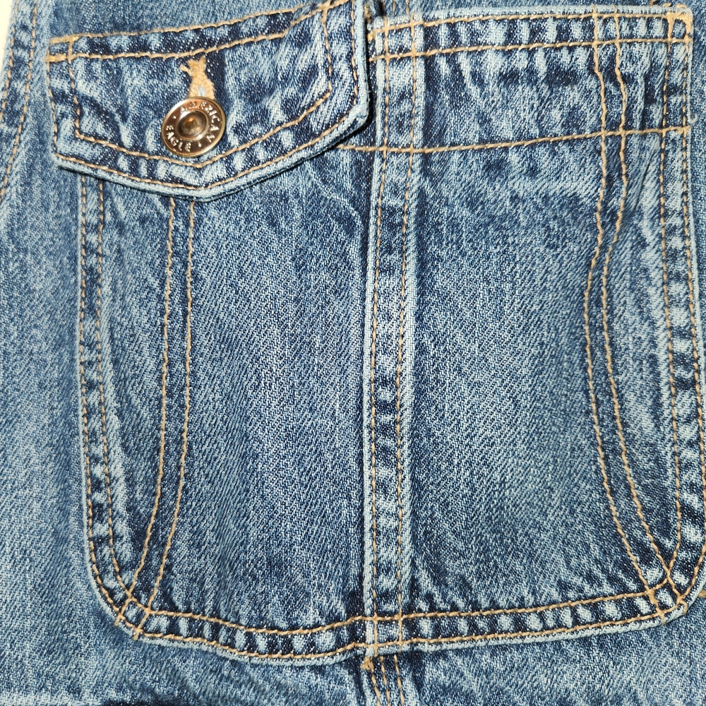 American Eagle Baggy Overall Short Size XS Frayed Hem Side Button Closures Denim - Picture 4 of 15